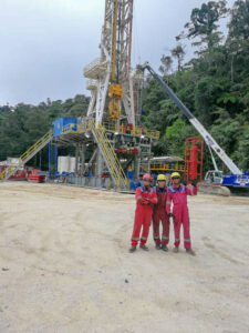 Axess Offshore Singapore team at two land rigs in Papua New Guinea